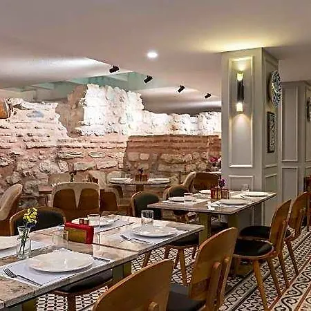 Hotel Royan Hagia Sophia, A Member Of Radisson Individuals